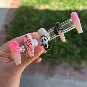 Scream Nails