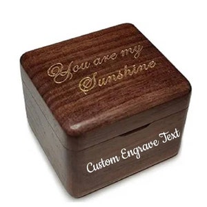 Sie sind mein Sonnenschein Walnuss haben benutzerdefinierten Gravurservice Wind Up Music Box