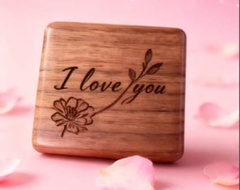 Carillon in noce con incisione personalizzata: Ti amo con fiore