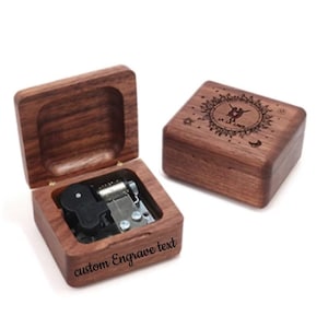 City of Stars Walnut Custom Engrave Text 18 notes Wind Up Music Box