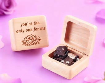 Personalized Beech Wood Wind up Music Box - '" You're the only one for me   '' | 70 Tunes |