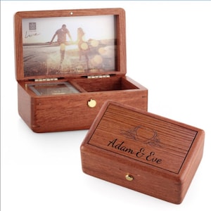 Custom 18-Note Walnut Music Box: Personalized Engraved Jewelry Box