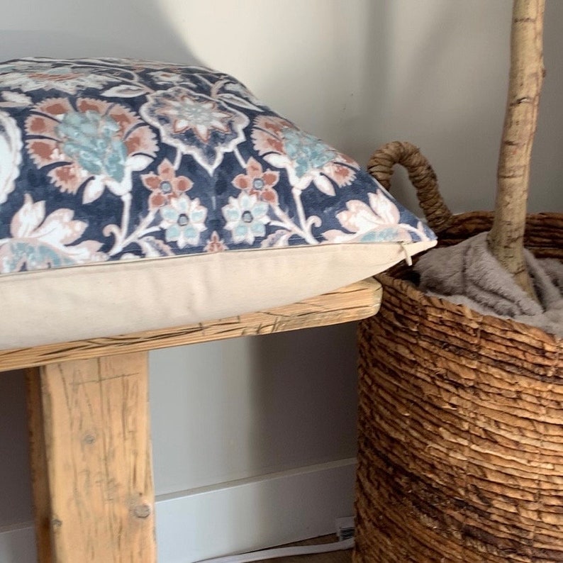 Blått blommigt örngott, 20x20, anpassade storlekar, designerkudde, blå & brun, prydnadskudde, Coussin, accentkudde, heminredning bild 3