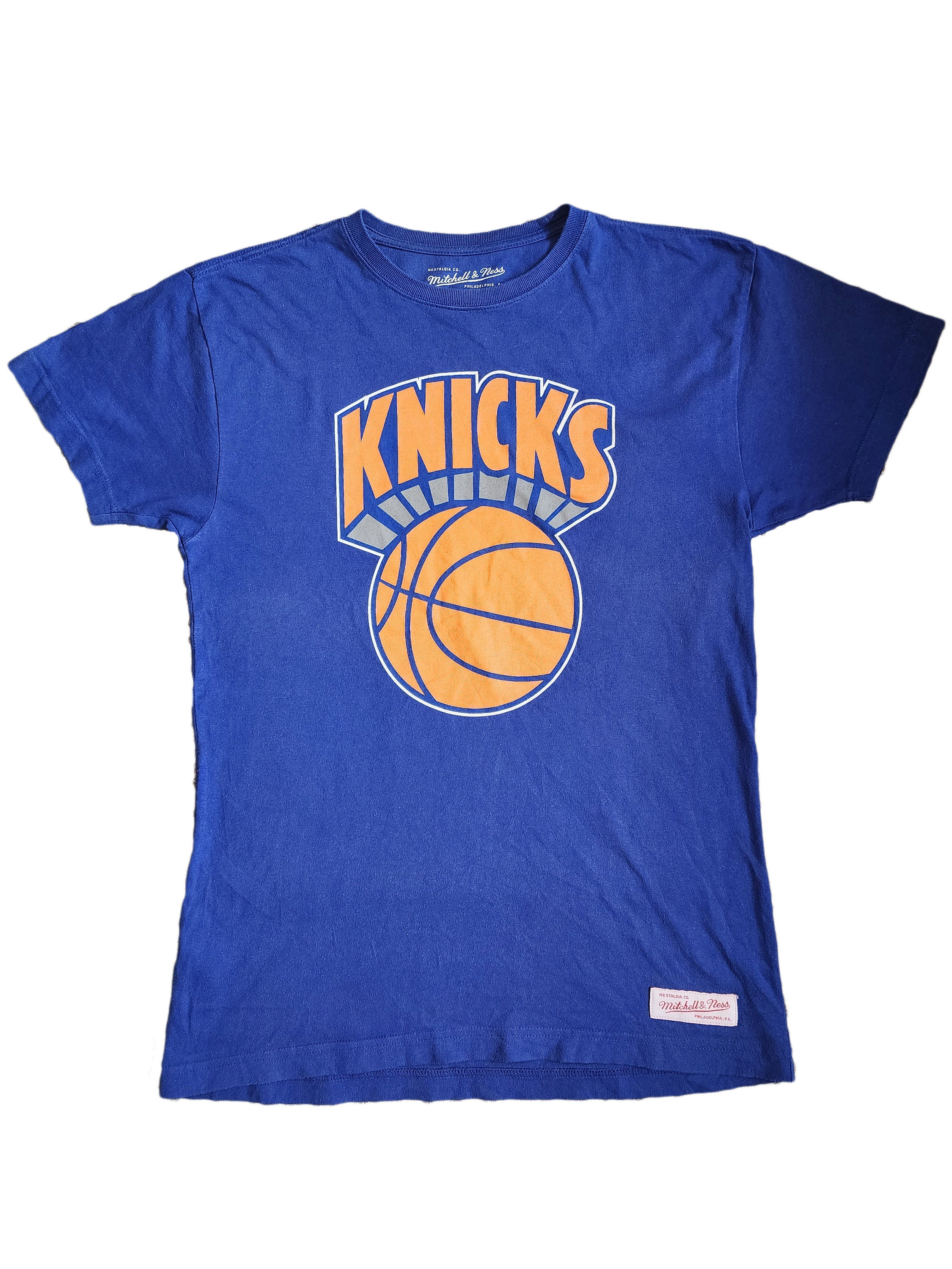 Vintage NBA New York Knicks Looney Tunes Basketball Shirt - Limotees