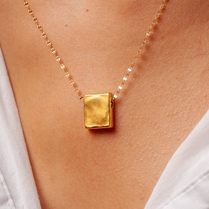 Kleine quadratische Halskette, Vergoldete Halskette, nickelfreier Schmuck, minimalistische Goldkette, klassische Halskette für jeden Tag, Geschenke für Sie