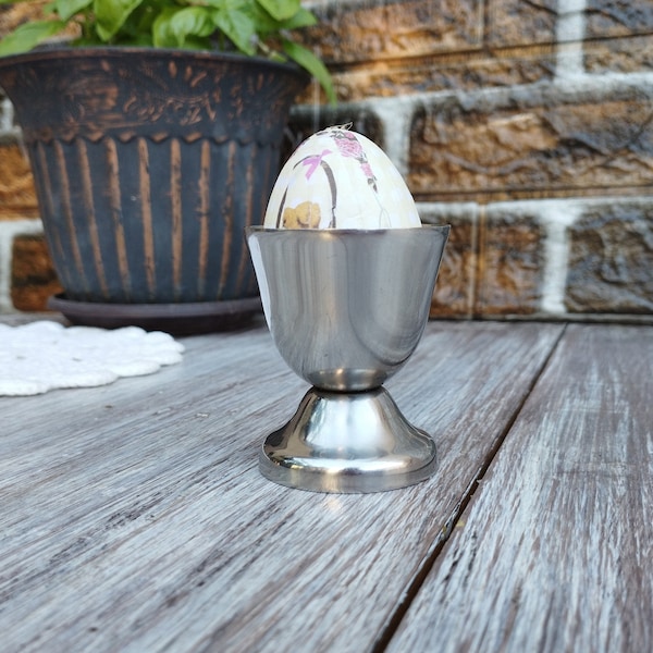 Metal Egg Holder, Vintage Egg Cup, Egg Container, Easter Decoration, Decorative Egg Holder, Stainless Steel Egg Holder, Retro Gift