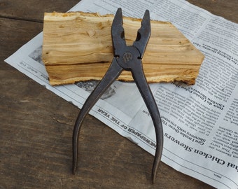 Vintage Iron Pliers, Old Combination Pliers, Vintage Tool, Rusty Pliers, Vintage Garage Decor, Used Pliers, Workshop Decoration, for Him