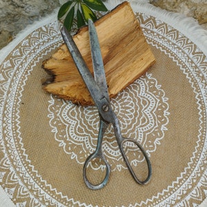 Vintage Old Iron Scissors, Large Metal Scissors, Gift for Craftsman, Farmhouse Decor, Antique Forged Scissors, with Rounded Tip, Used Tool zdjęcie 10
