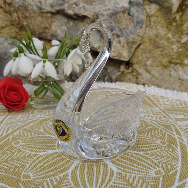 Vintage Crystal Glass Swan, Tutbury Crystal, English Full Lead, Hand Cut, Mounth Blown, Crystal Ring Stand, Crystal Wedding Gift
