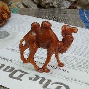 Vintage Small Plastic Camel, Collectible Figure of a Camel, Display Case, Shelf, Desk Decoration, Camel Figurine, Plastic Animal