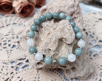 8mm Ice Green Jade and White Jade Bracelet