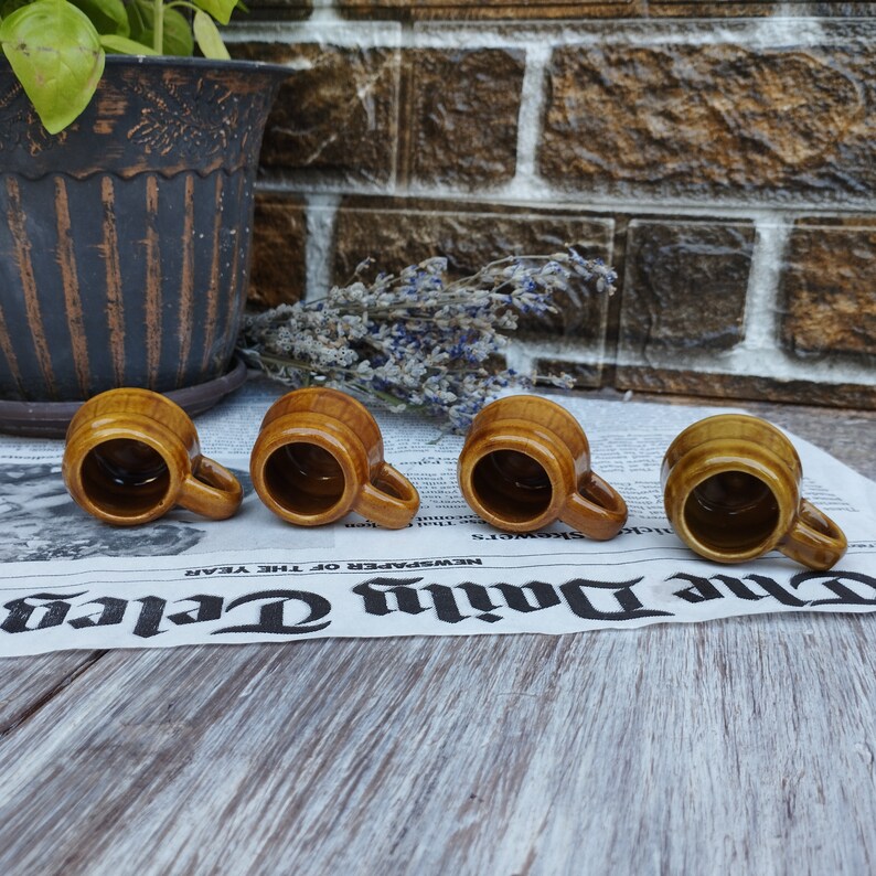Mini tazas de cerámica marrón vintage: Tazas de brandy de arcilla esmaltada, juego de 4 imagen 10