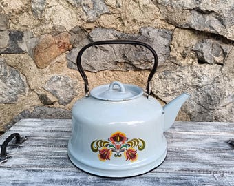 Vintage geëmailleerde theepot USSR, lichtblauw met bloemdessin