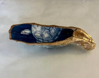 Sea Turtle Decoupage Oyster Shell Trinket Dish: Gold Trim Shell Art