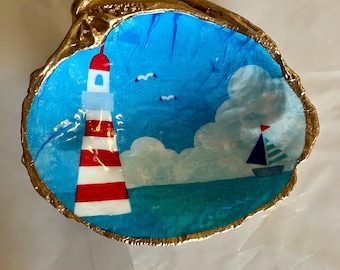 Lighthouse Clam Shell Trinket Dish: Gold Trim Shell Art