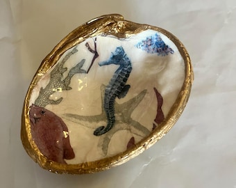 Seahorse Clam Shell Trinket Dish: Gold Trim Shell Art