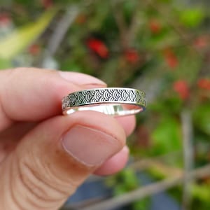 Japanese Fan Couple Rings: Engraved 925 Sterling Silver Matching Bands Set, Oxidized Minimalist Design
