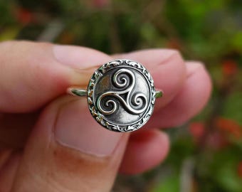 Triskelion Signet Ring: 925 Sterling Silver Celtic Spiral Symbol 3D Relief Jewelry, Custom Engraving