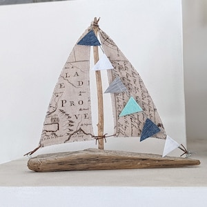 Driftwood boat "small", sailing ship, wooden boat, wooden decoration, maritime decoration, personalized gift, unique, sea, sailing,
