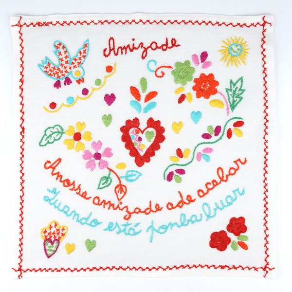 Portuguese Viana Linen Love Kerchief, Friendship Valentine, Lenço dos Namorados, Small Size, Design 05, Handmade Viana do Castelo Embroidery