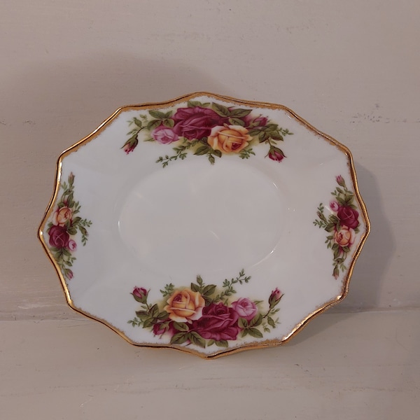 Vintage Royal Albert Old Country Roses Sweet Dish