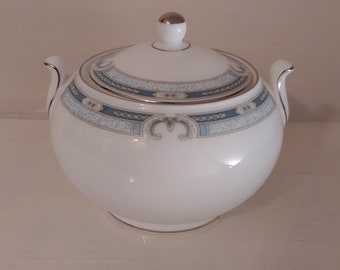 Vintage Wedgwood Covered Sugar Bowl Masefield Design Rare