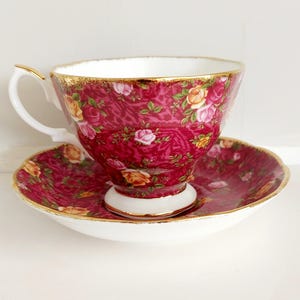 Vintage Royal Albert Old Country Roses Ruby Lace Chintz x1 Tea Cup and Saucer Replacement piece