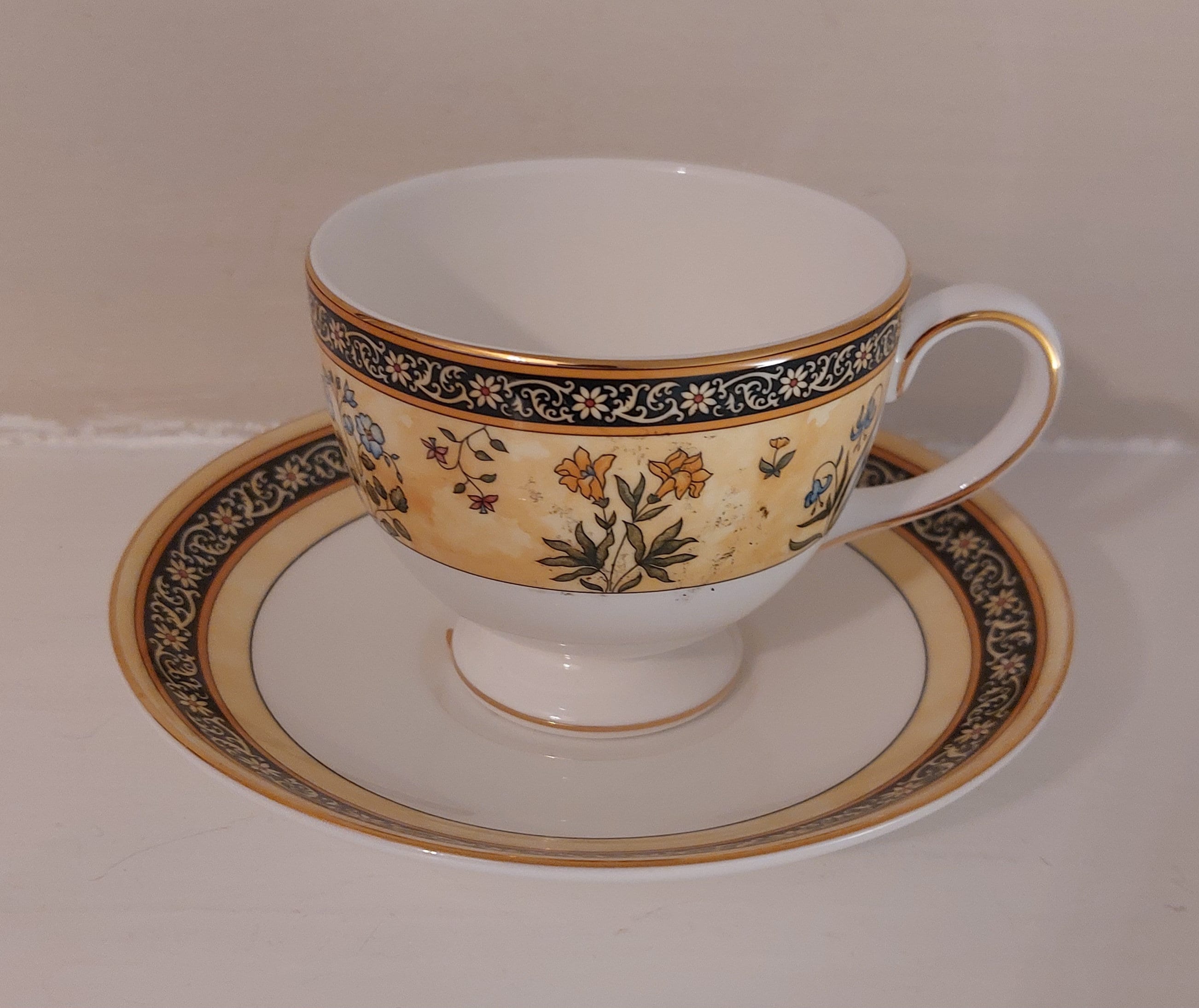Vintage Wedgwood India X1 Tea Cup and Saucer - Etsy