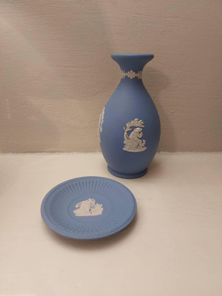 置物  miniature Blue JASPER WARE Set s-l400.jpg