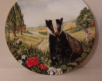 Vintage Royal Doulton The Country Wildlife Collection Safe Retreat 8" Picture Plate