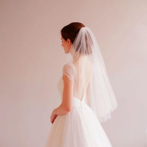 Short Wedding Veil in Soft French Tulle, Fingertip and Shoulder Length Veil | VG1070