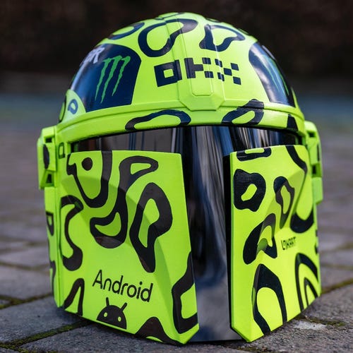 F1 Mandalorian Helmets - Casques de pilote de Formule 1 sur mesure dans le style Star Wars Mandalorian