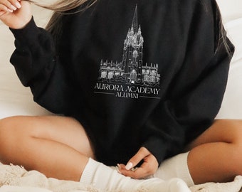 Aurora Academy Alumni Licensed Distressed Sweatshirt | Garçons impitoyables | | de chemise BookTok Merch livresque subtil