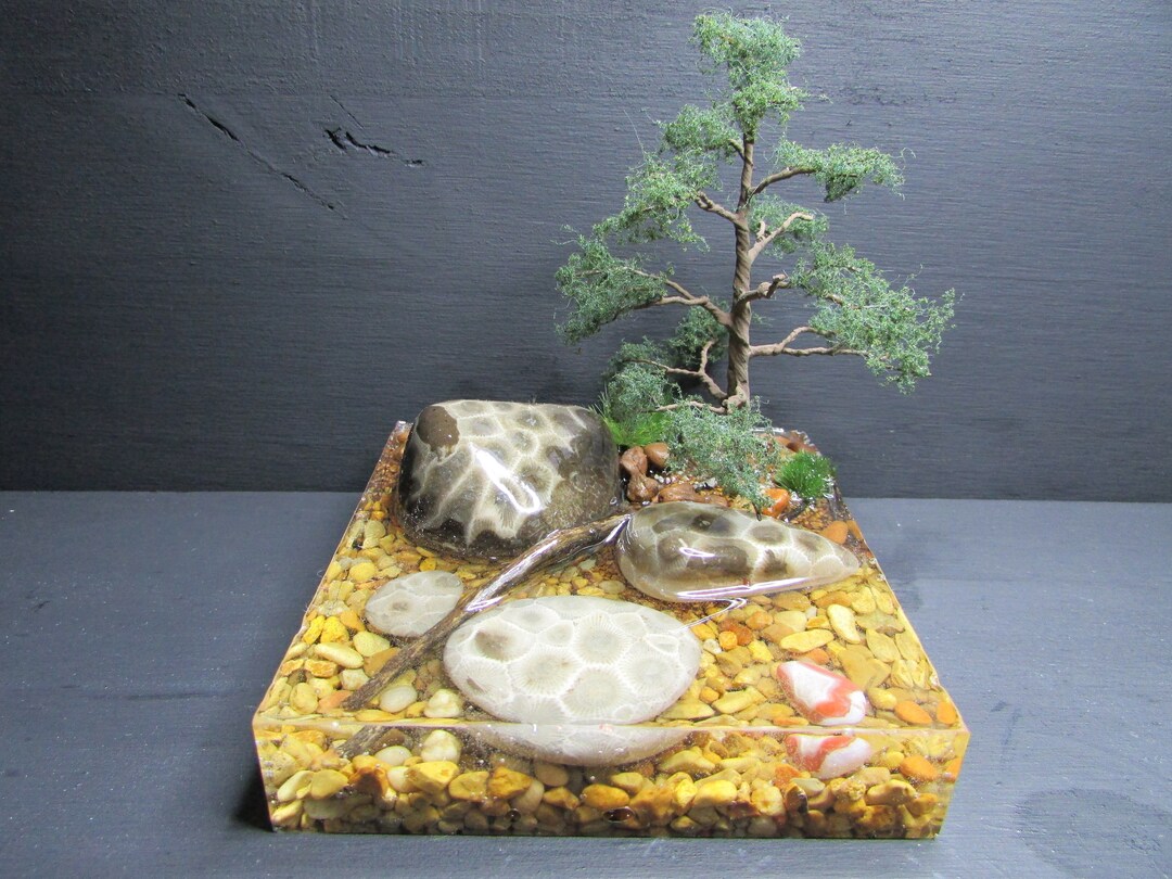 Table Terrarium, Resin Terrarium, Miniature Landscape, Nature Decor, Decorative Stones, Resin