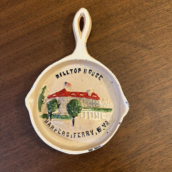 Minicenicero de hierro fundido John Wright vintage, recuerdo de Harpers Ferry, Virginia Occidental (h4)