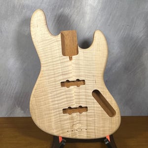 Offset Bass Body 4 string High End NOS Curly Maple Top Solid one-piece Mahogany Back Unfinished Front Routed Luthier Supply R37