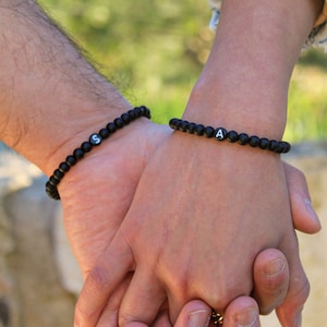 Partnerarmband für PaarePersonalisiert mit deinem WunschtextPartnerschmuckArmband mit GravurFreundschaftsarmband Perlenarmband zdjęcie 2