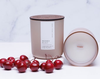 Berry Blast // Coconut Soy Wax Candle // Crackling Wooden Wick