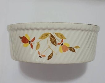 Vintage Hall's Superior Quality Kitchenware Round Baking Dish