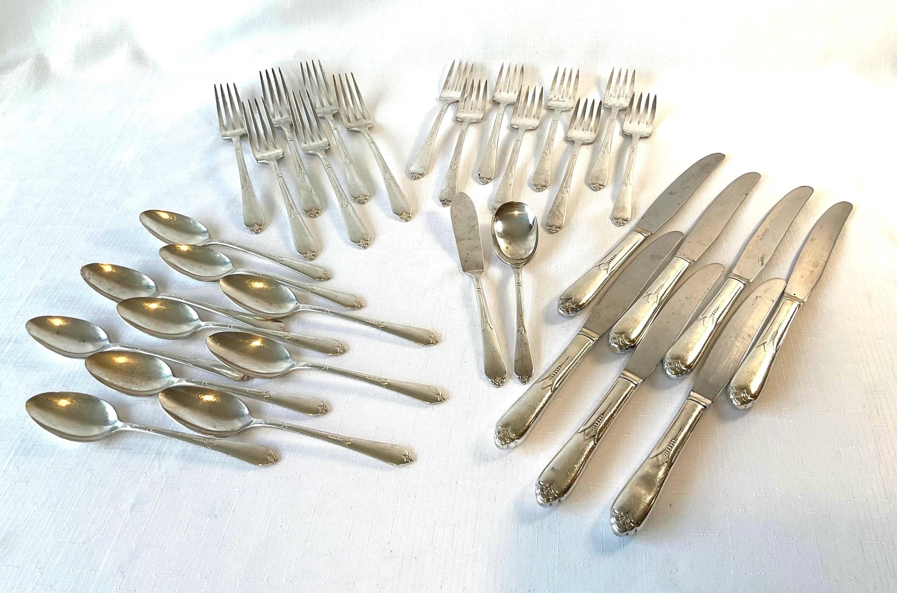 Inspiration by Rogers and Brothers Silverplate: 33 Piece
