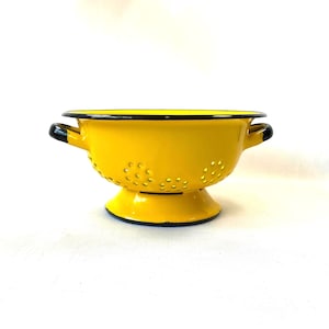 Vintage Enamelware Footed Colander/Strainer, Country Kithen Design, Yellow with Black Accents, Medium Sized Perfect for Fruit or Berries!