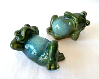 Vintage Ceramic Set of Two (2) Whimscal Frogs Kicked Back, Relaxing and Thnking. These Sweet Green and Blue Frogs are Great Add to Any Room!