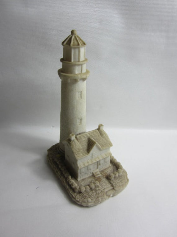 Magnifique Ornement de Phare Vintage en Plastique. Fabriqué France.