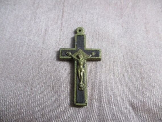 Superbe Français Crucifix en Laiton Vintage/Croix Jésus sur Le Pendentif Croix.