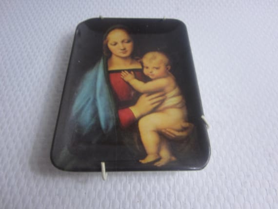 Superbe Plaque Murale en Plastique Vintage Français Représentant La Vierge Marie avec Jésus.