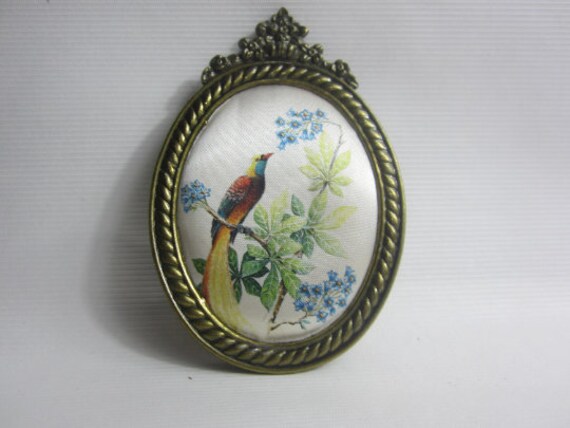 Belle Décoration Murale avec Des Images d'oiseaux. Fabriqué à Partir de Soie et Fabriqué en France.