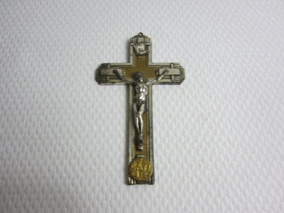 Magnifique Français Crucifix en Métal Vintage/Jésus sur La Croix. Estampillé Made in France.