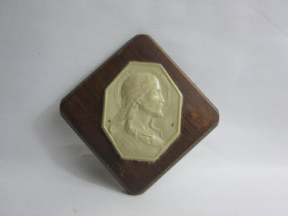 Belle Plaque Religieuse Vintage/Art Mural Représentant Jésus. Fabriqué à Partir de Bois et Plastique