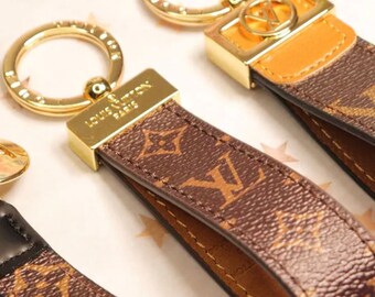 gucci wristlet keychain