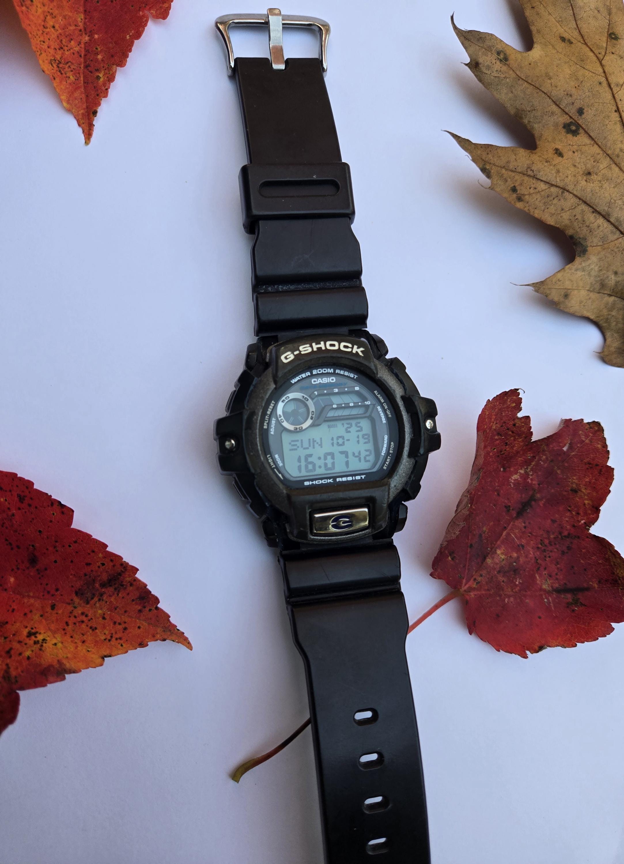 Pre-owned Rare Vintage Casio G-SHOCK Digital Watch G-2210 Module